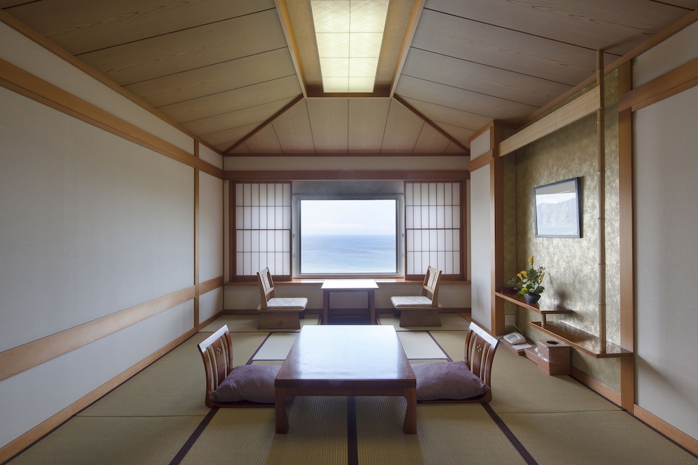 Japanese Style Room, Ocean View, Main Building with Breakfast, Non-Smoking photo 2