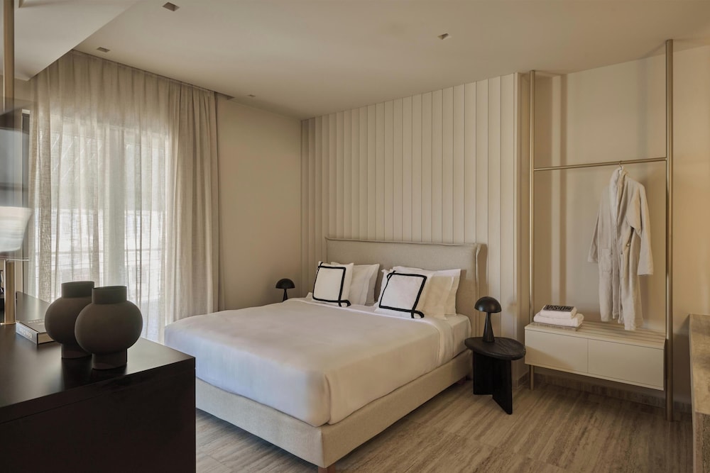 Grand Suite, Balcony, City View