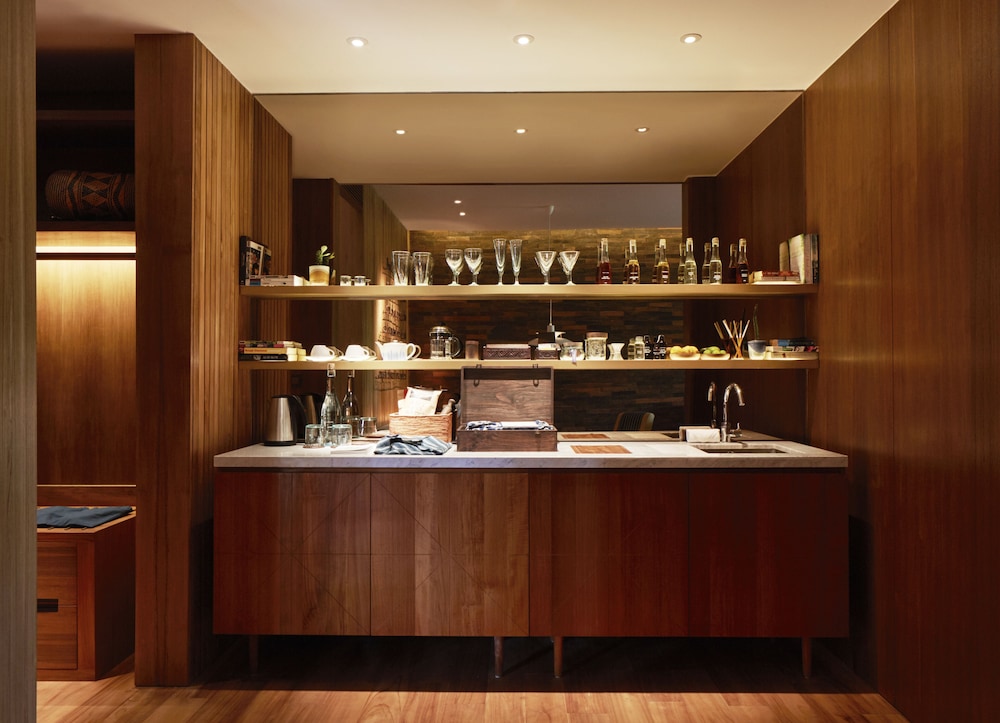 Island Suite - Photo 4