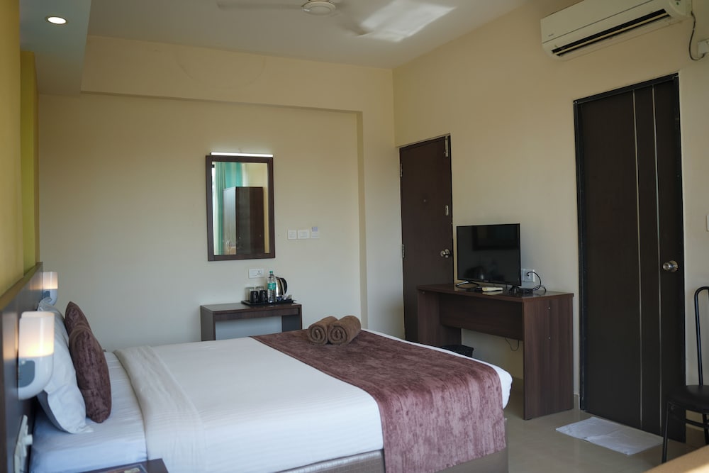 Classic Double or Twin Room - Photo 4