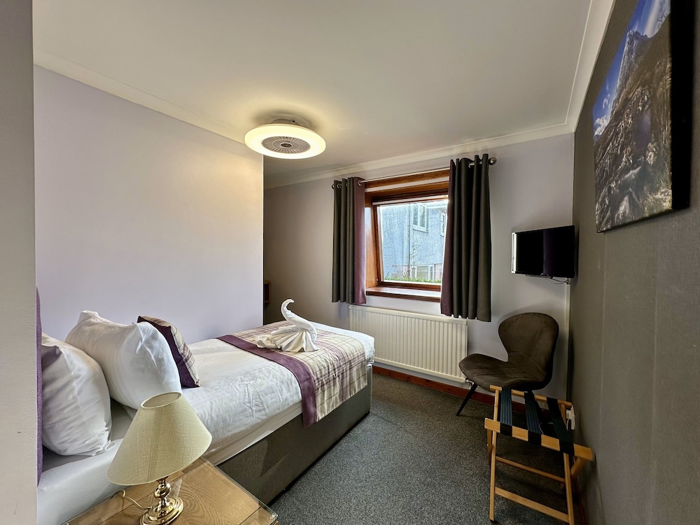 Single Room, Ensuite (Room 11, 1st Floor)