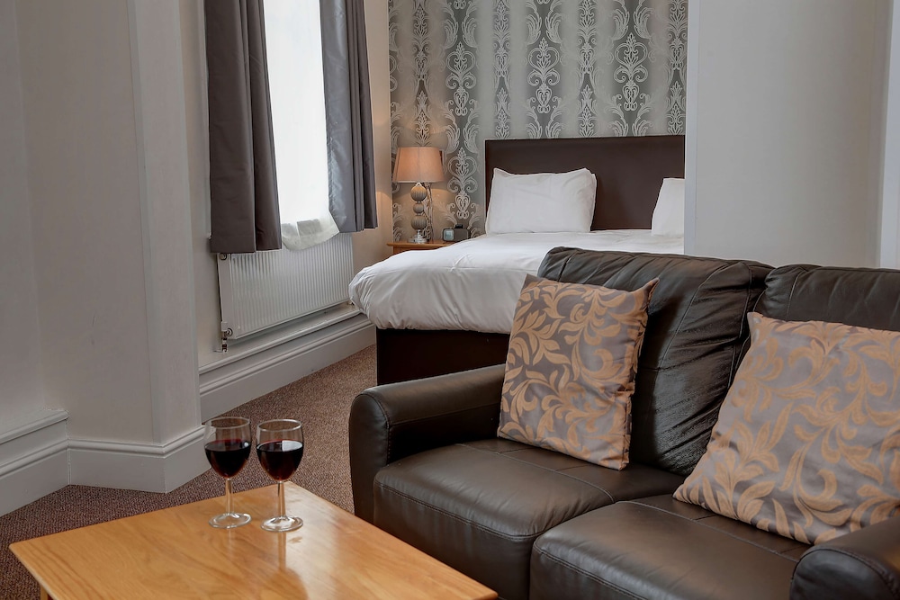 Superior Room, 1 King Bed, Non Smoking photo 1
