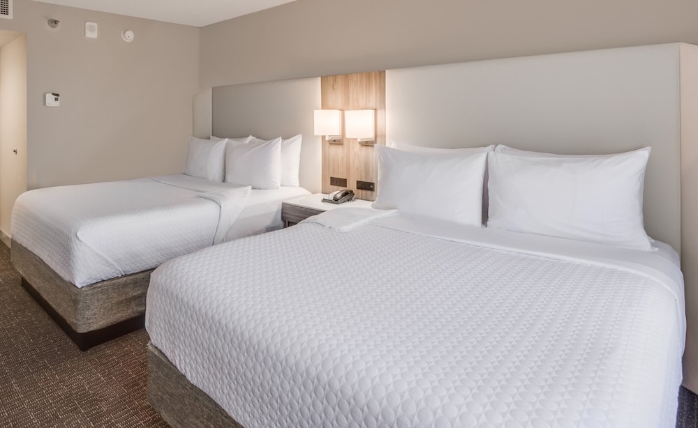 Premium Suite, 1 Bedroom (Hearing Accessible) - Photo 3