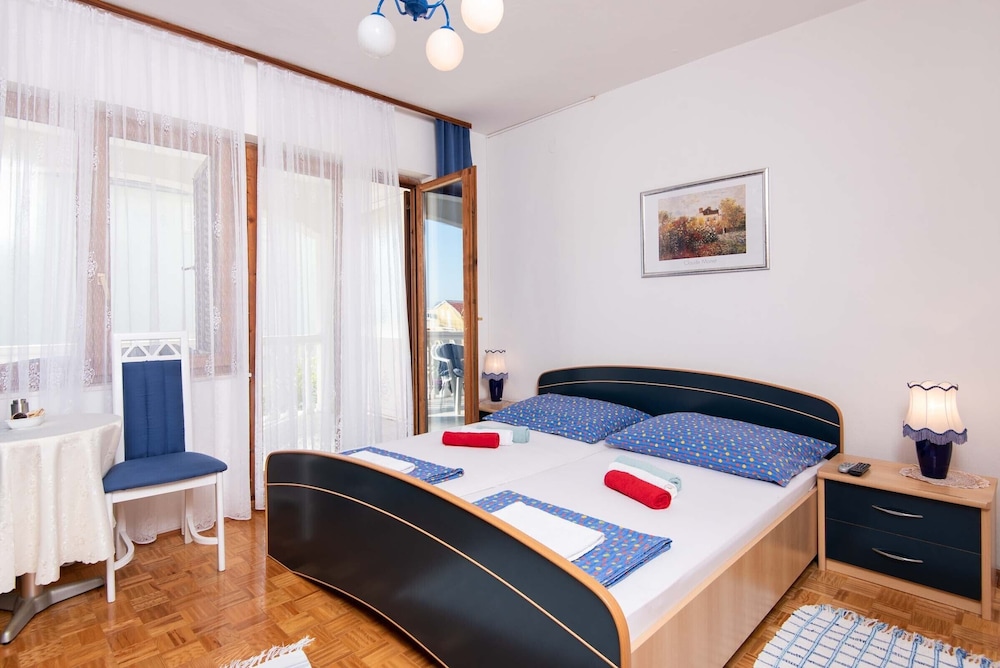 Double Room, Balcony, Sea View photo 2
