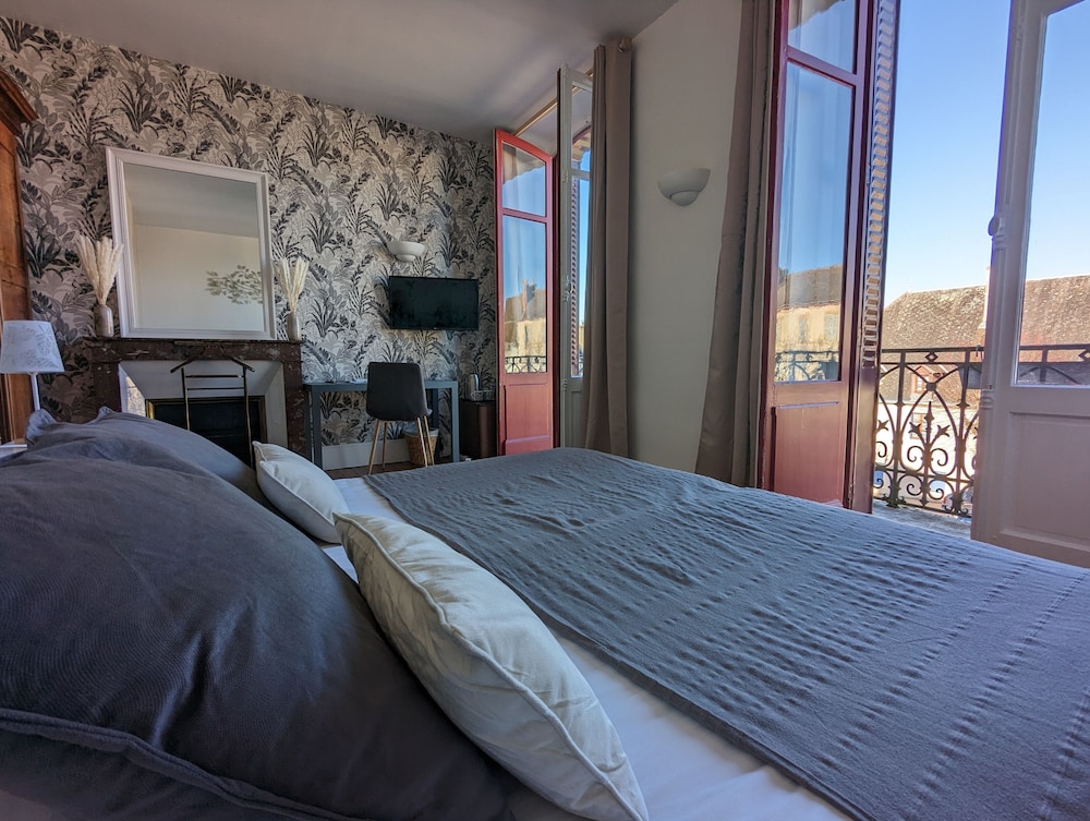 Twin Room - Photo 1