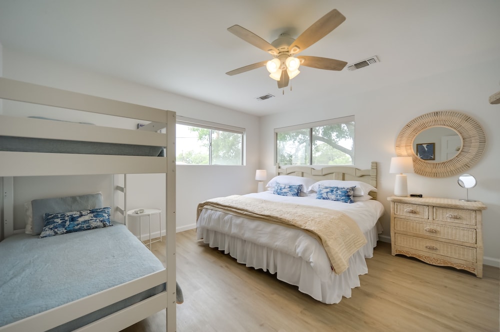 House (4 Bedrooms) photo 1