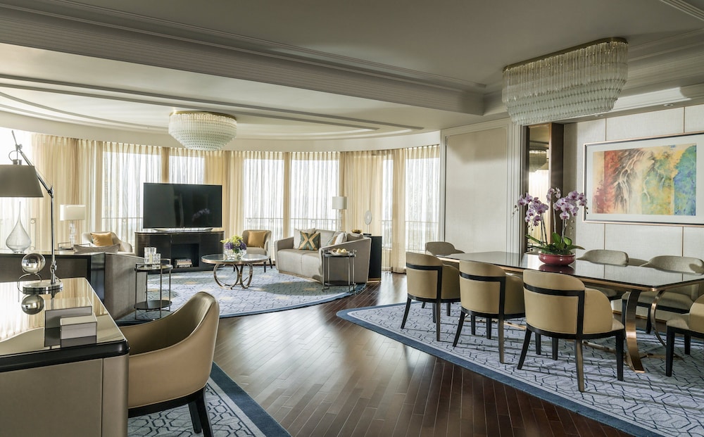 Suite, 1 Bedroom (Ambassador) - Photo 1