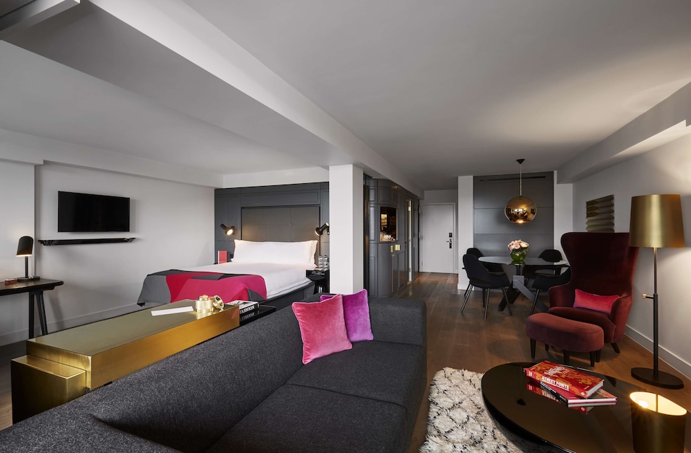 River View One Bedroom Suite
