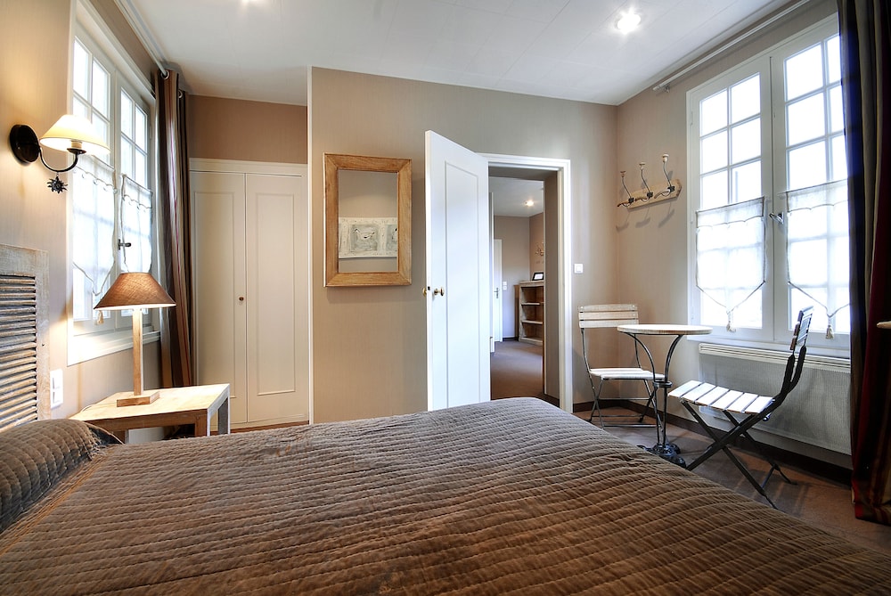 Suite - Photo 4
