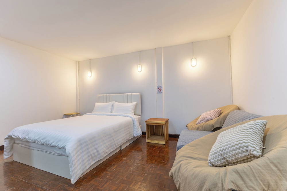 Superior Room, No Windows photo 1