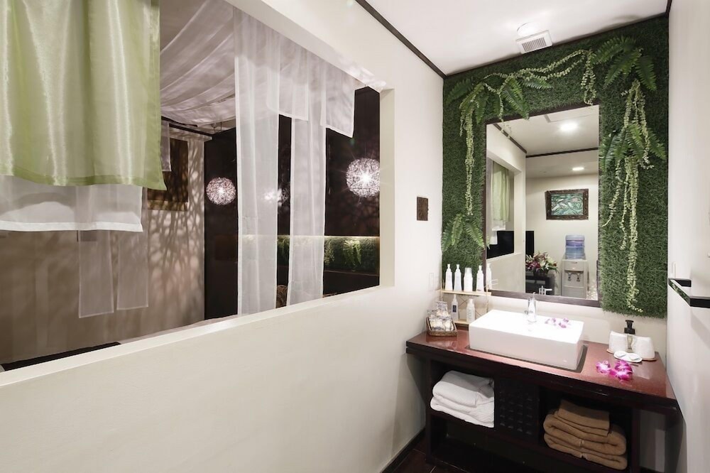 Deluxe Queen Room photo 3