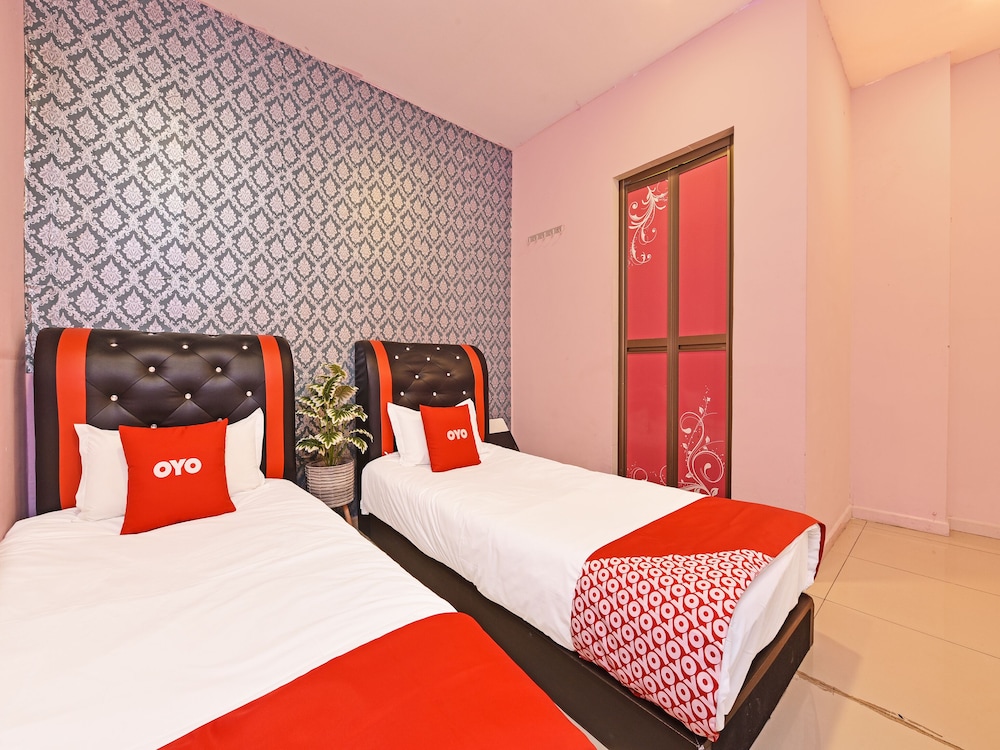 Standard Twin Room photo 2