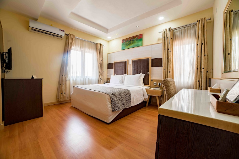 Studio, 1 King Bed, Non Smoking