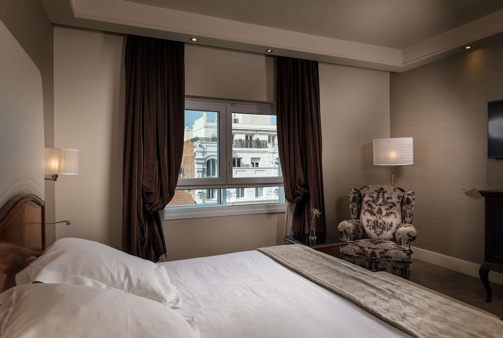 Executive City View photo 2