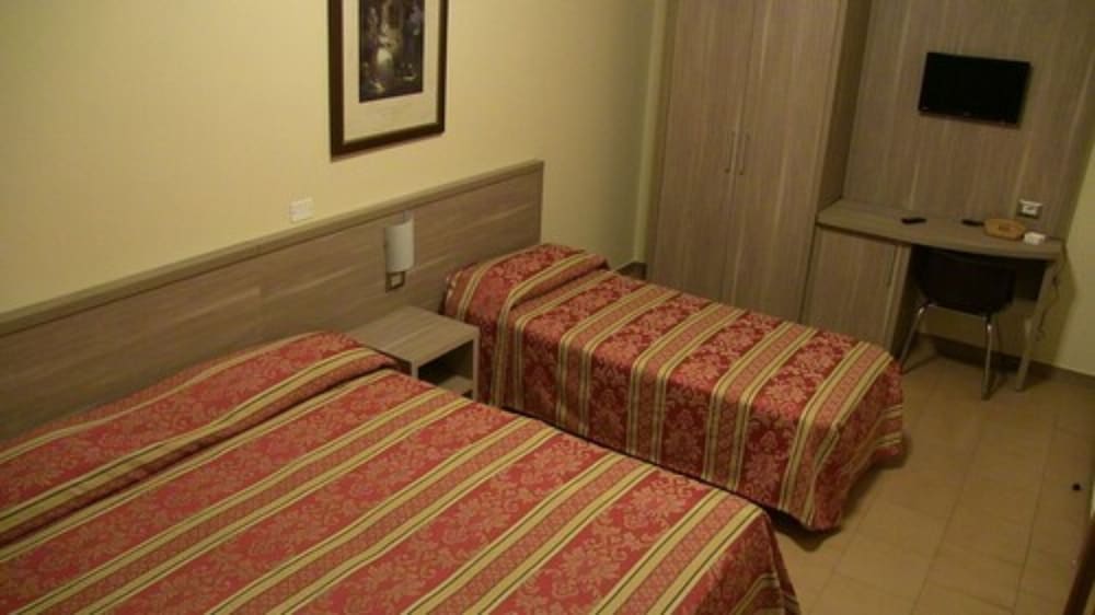 Standard Triple Room, Multiple Beds