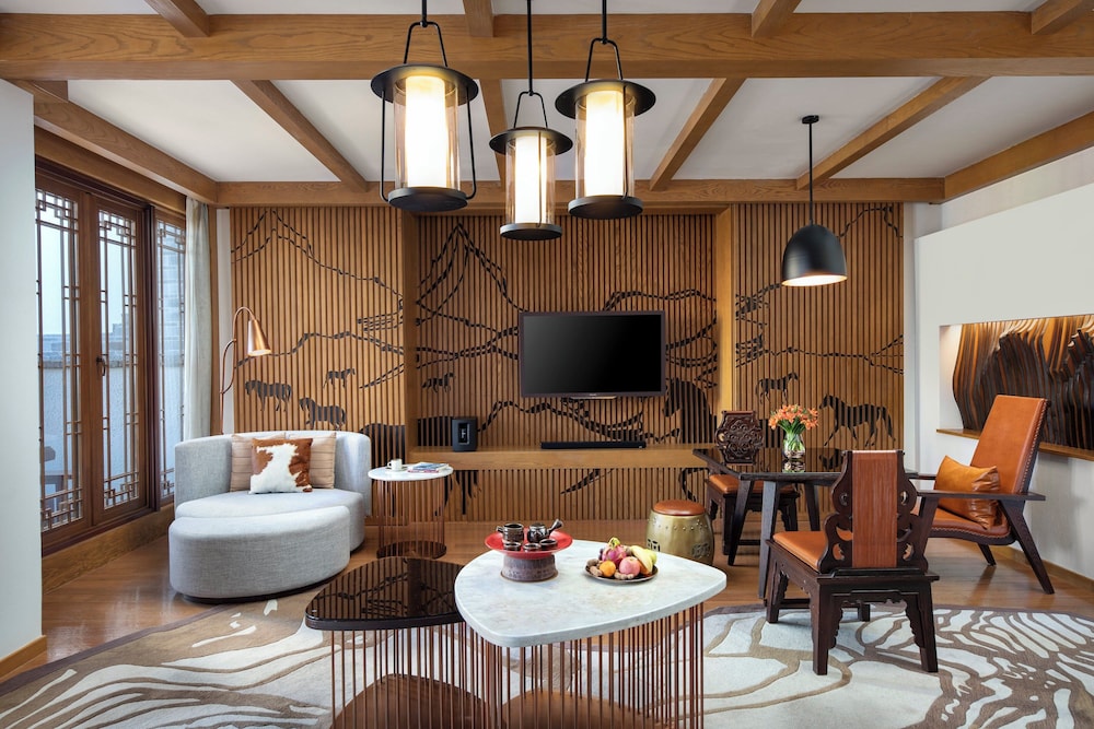 Room (with Living Dining Areas) thumbnail 6