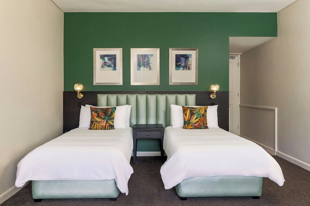 Classic Room, 2 Twin Beds photo 2