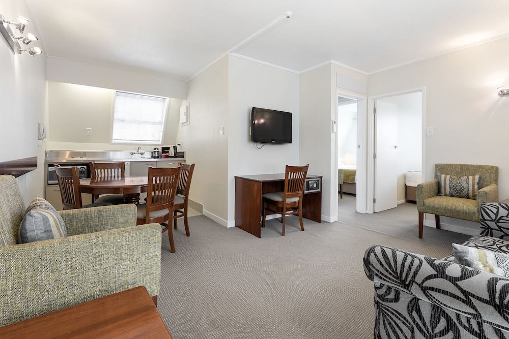 Standard Two Bedroom Apartment - Photo 3