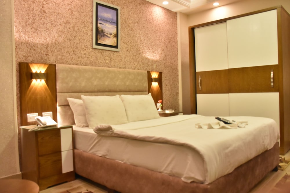 Double Room - Photo 4