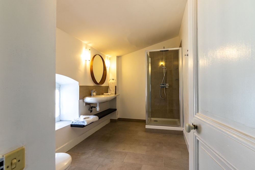 Luxury House photo 3