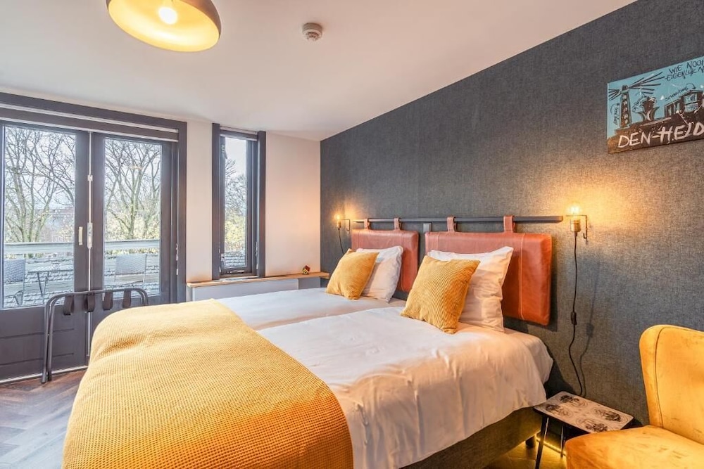 Deluxe Room, Balcony photo 2