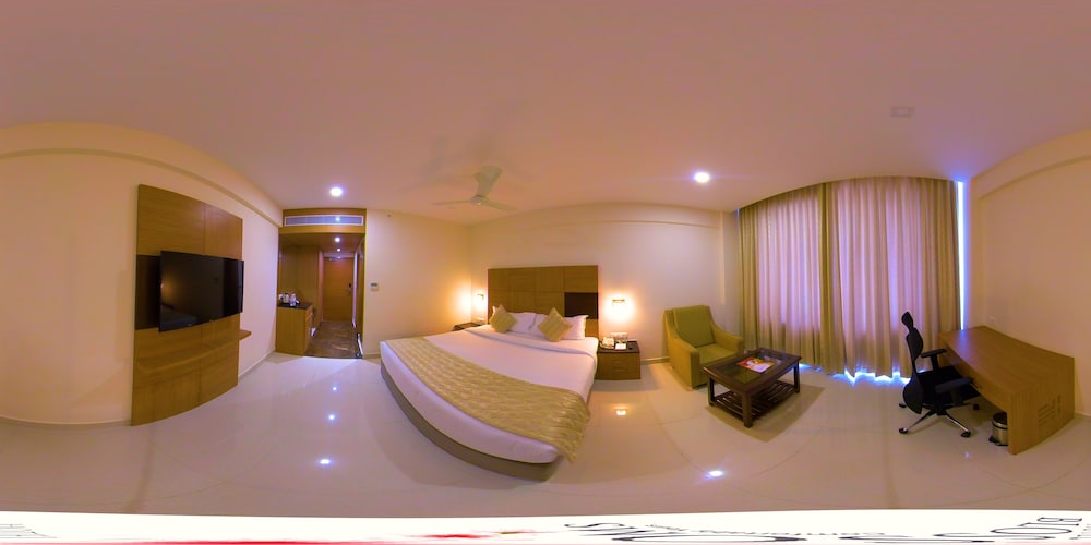 Executive Room, Multiple Beds, Accessible, Smoking