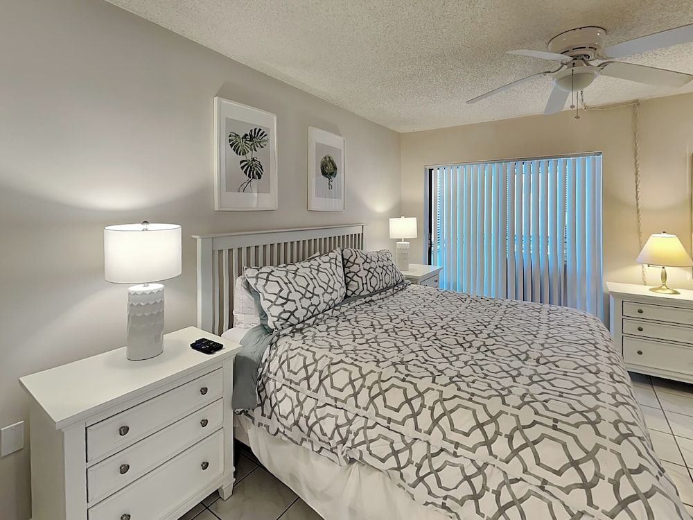 Condo (3 Bedrooms) photo 1