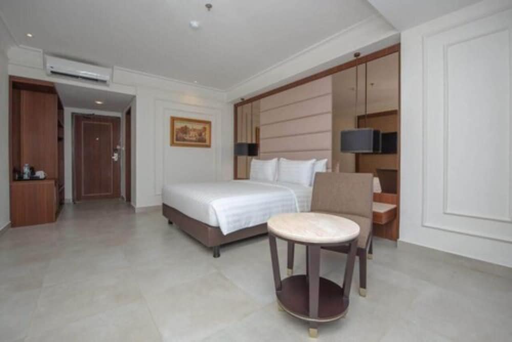 Deluxe Double Room, 1 Queen Bed - Photo 1