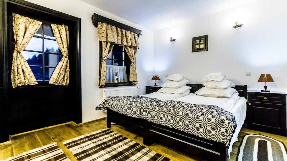 Comfort Double Room, 1 Queen Bed, Mountain View photo 1