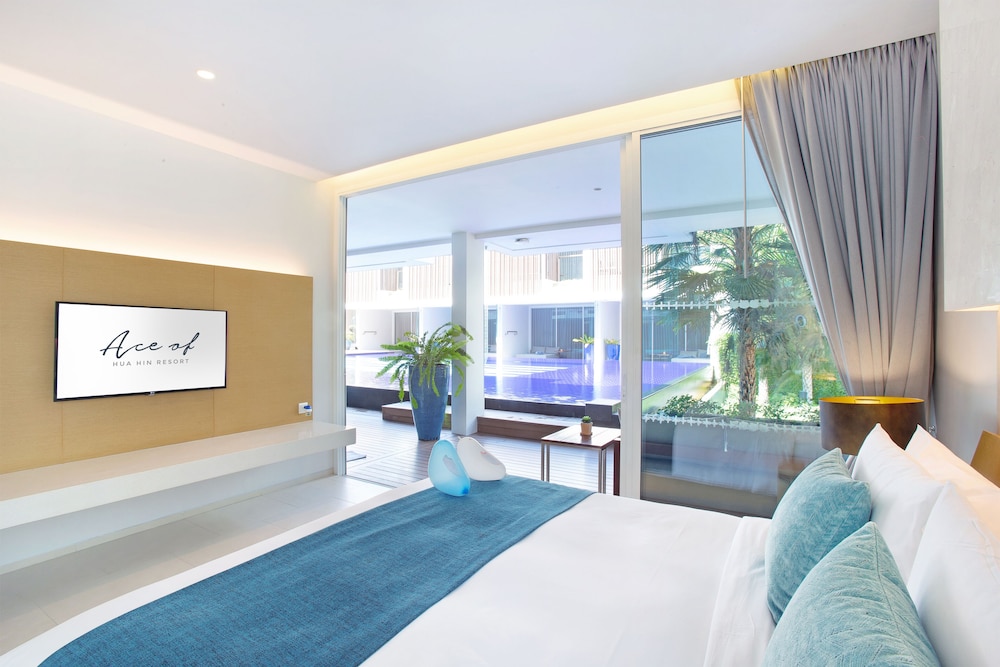 Two-Bedroom Suite Pool Access