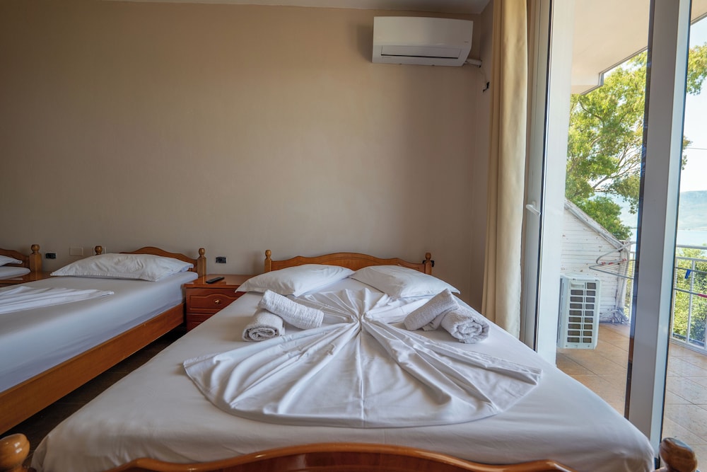 Triple Room, Sea View photo 2