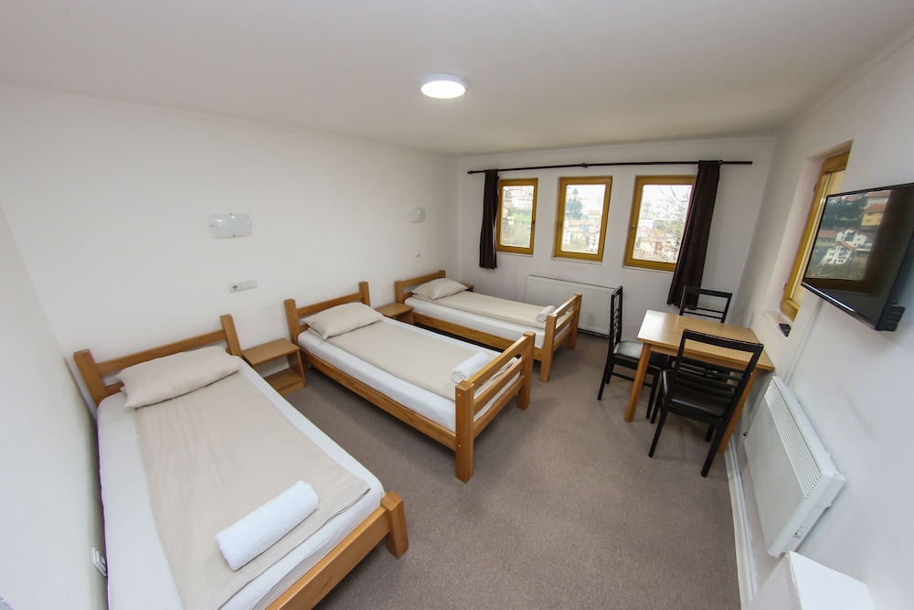Comfort Shared Dormitory photo 3
