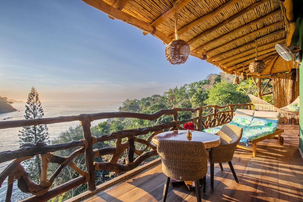 New Tower-bird Love Nest Ocean View