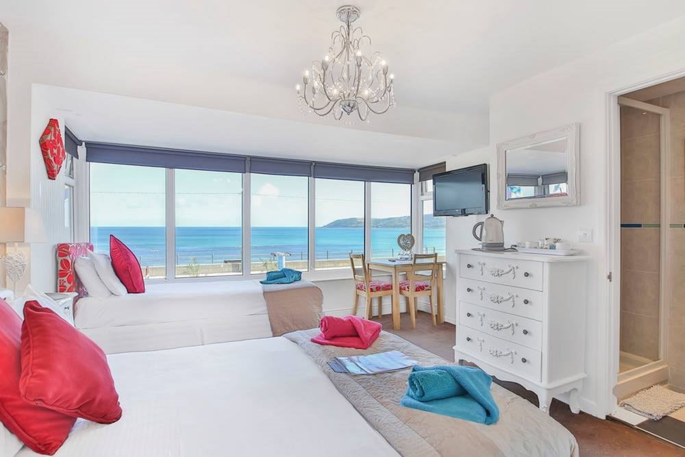 Double Or Twin Room, Sea View photo 2
