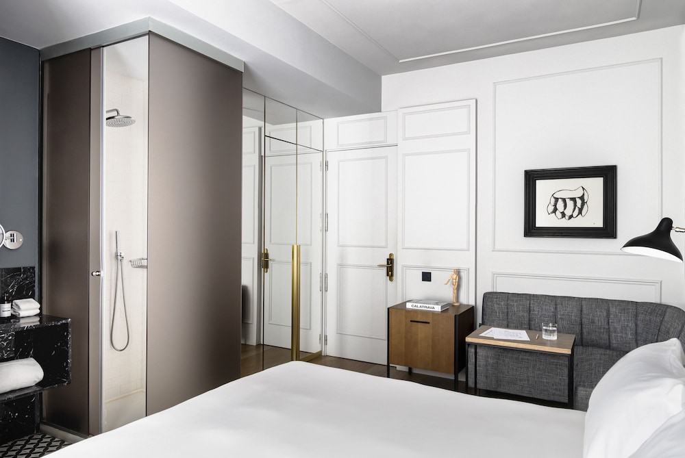 Double Room - Photo 4