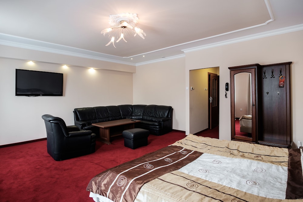 Exclusive Suite, Ensuite, Courtyard View photo 1