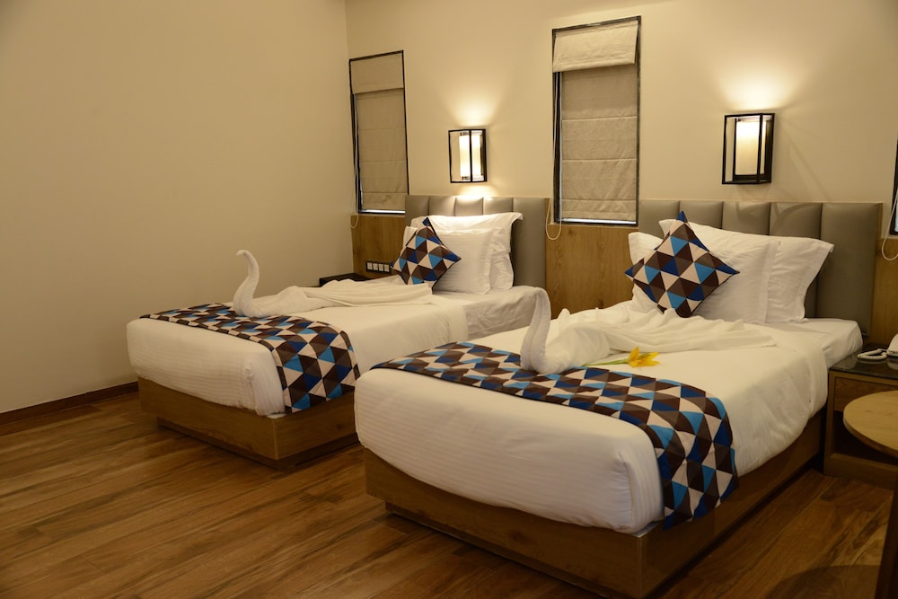 Executive Room - Photo 1