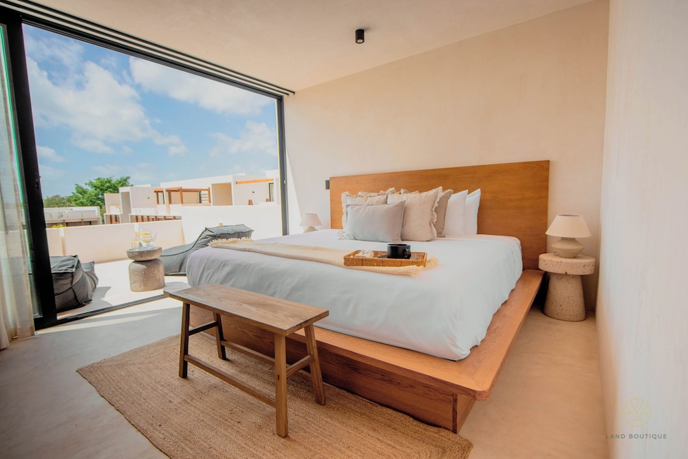 Apartamento Deluxe, Múltiples Camas, Piscina Privada, Vista a la Piscina