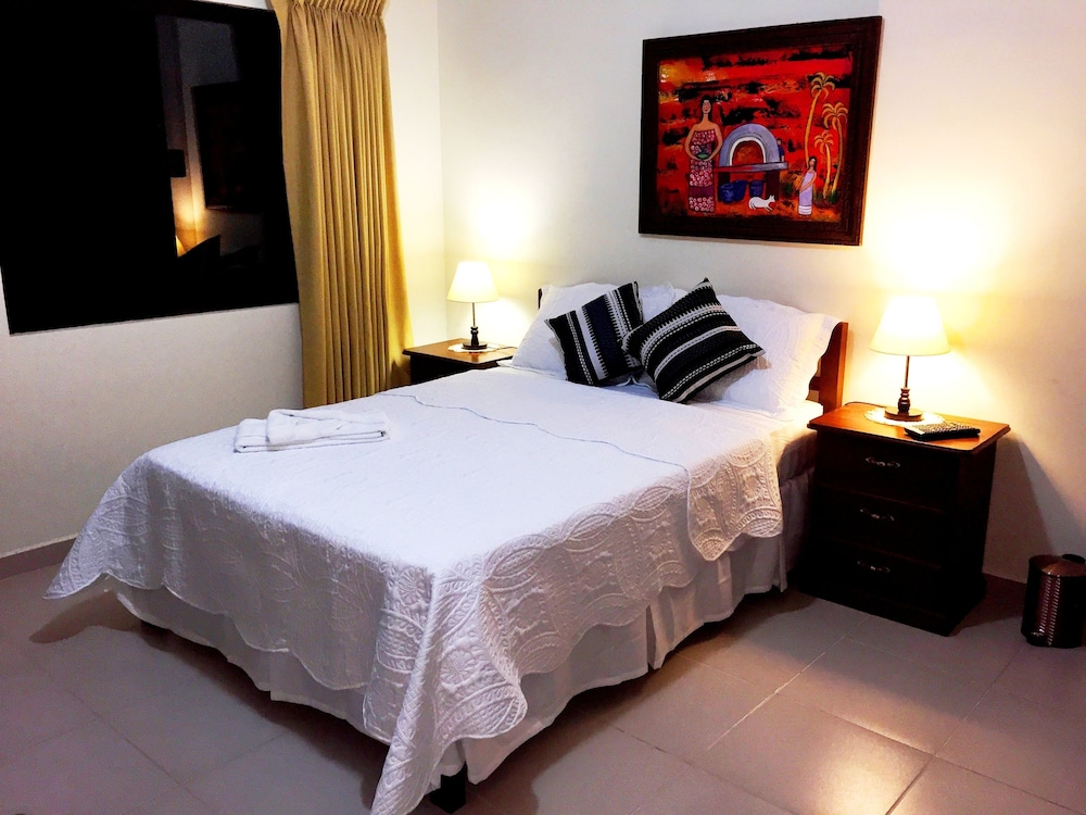 Family Apartment, 2 Bedrooms, Kitchen, Pool View photo 3
