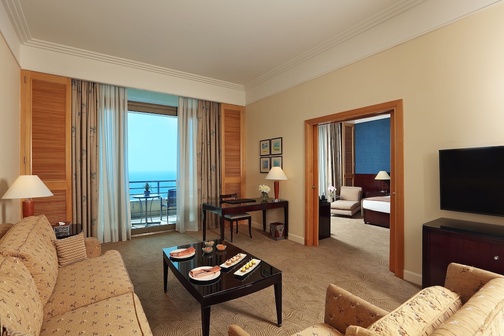 Suite, 1 King Bed, Sea View (Diplomatic) - Photo 1