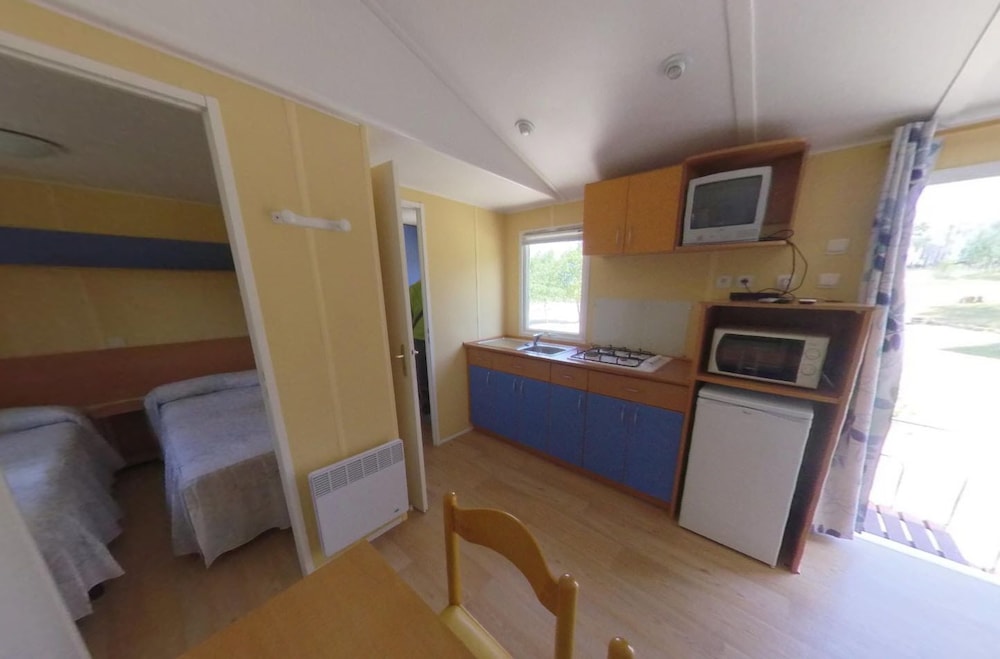 Bungalow, 2 Bedrooms photo 2