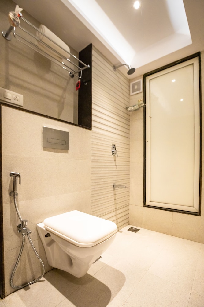 Deluxe Room - Photo 2