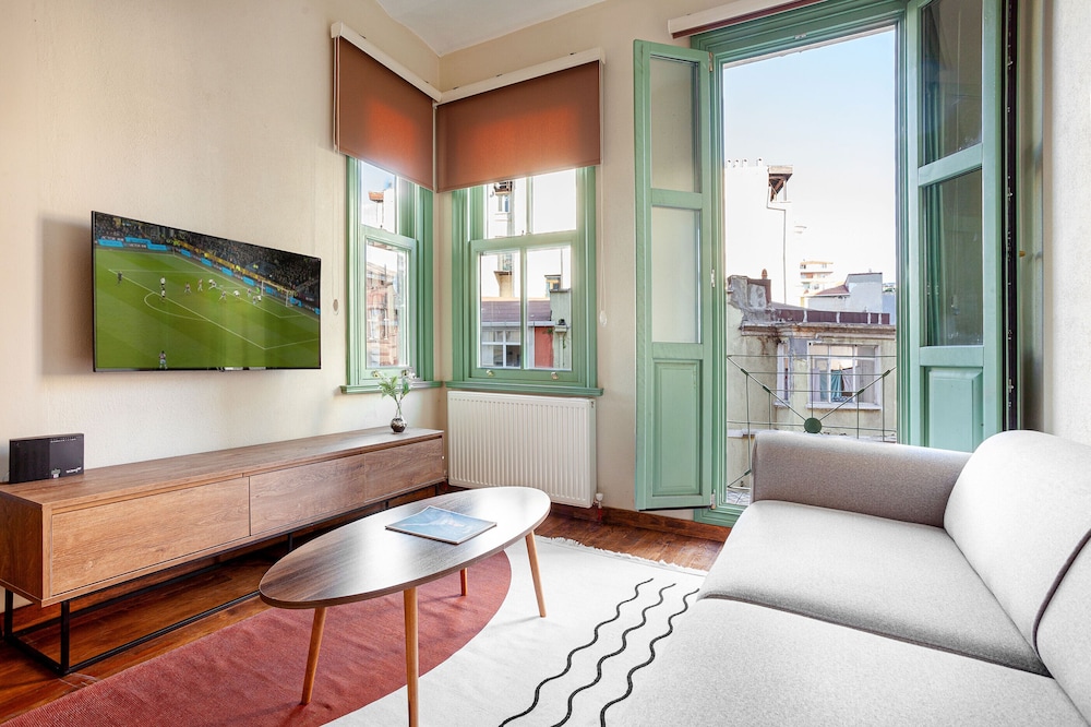 Exclusive Apartment photo 1
