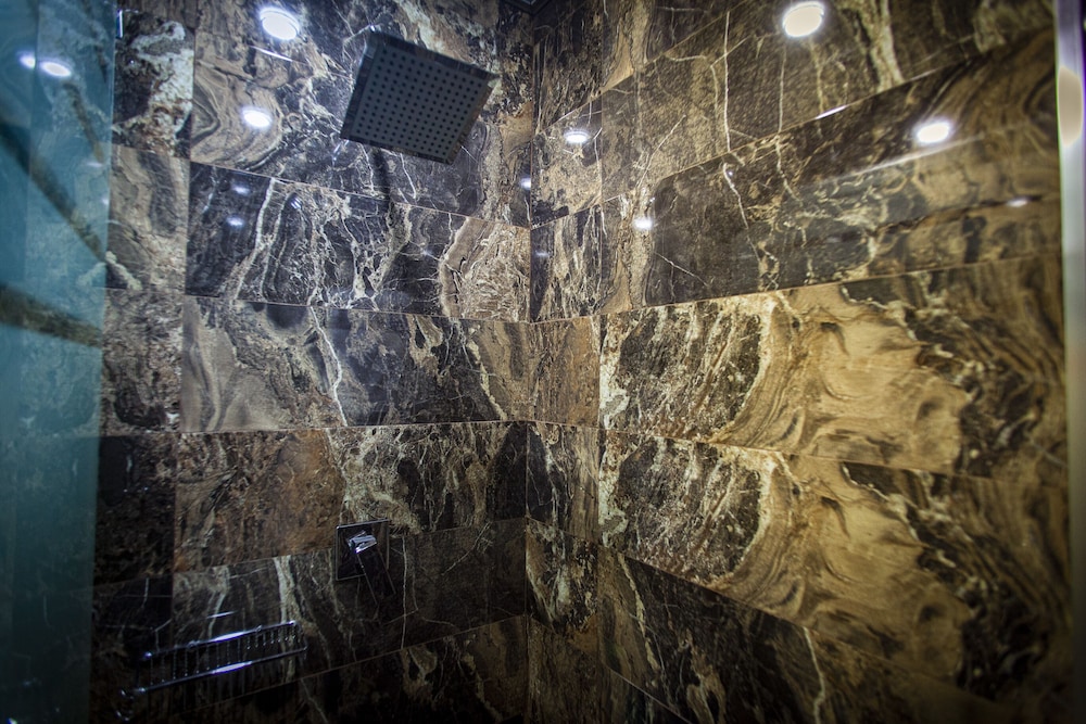Twin Room - Photo 6