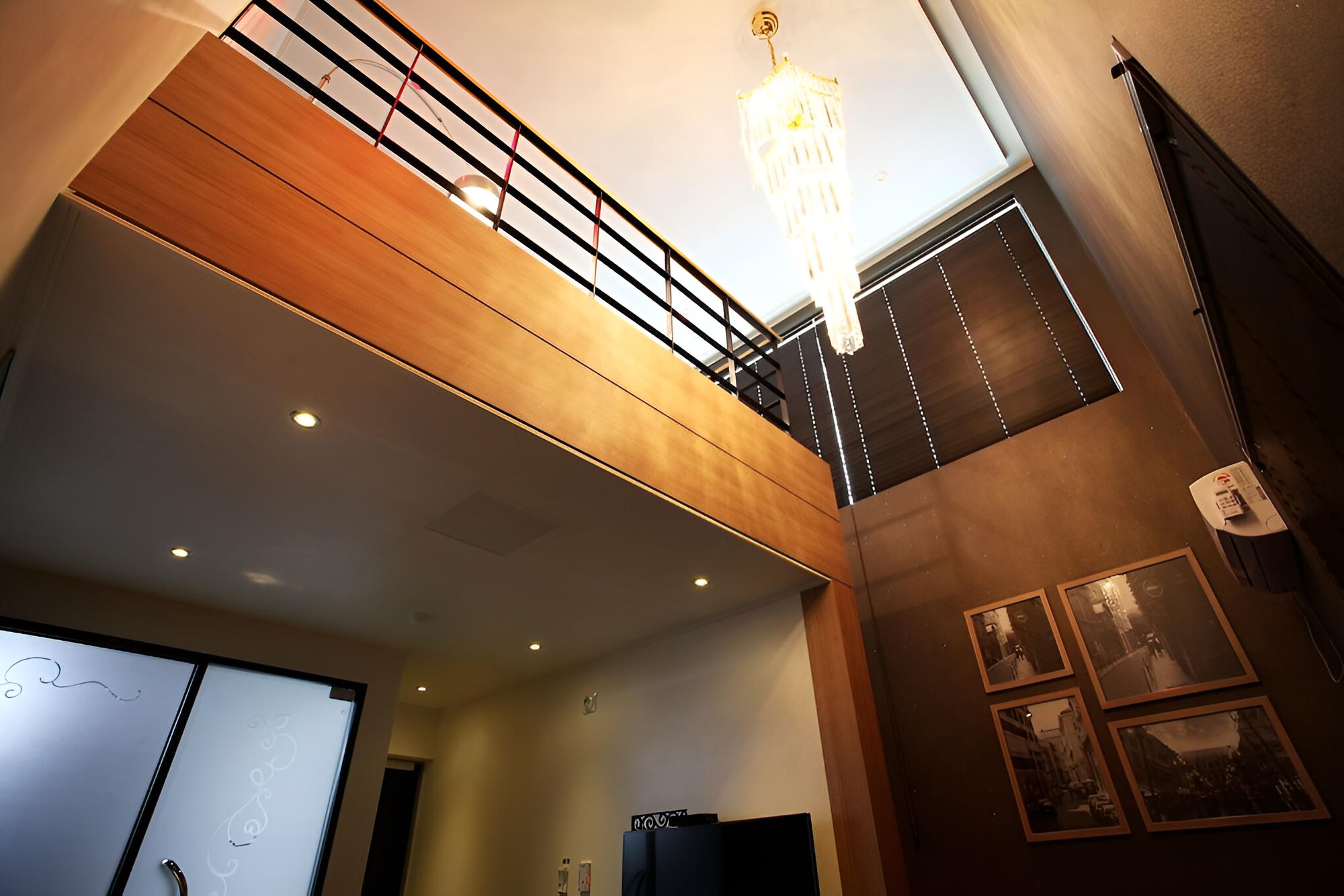 Room (VIP duplex (free bottle of wine given)