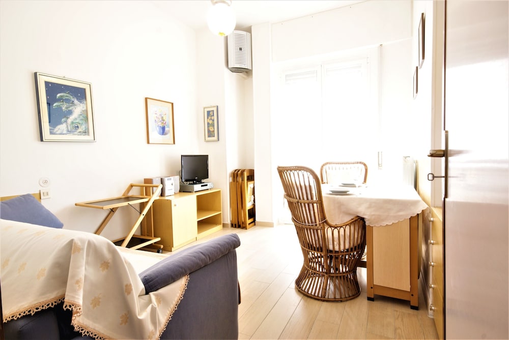 Family Apartment photo 2
