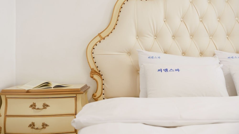 Basic Room, 1 Bedroom (202 Deepblue) - Photo 8