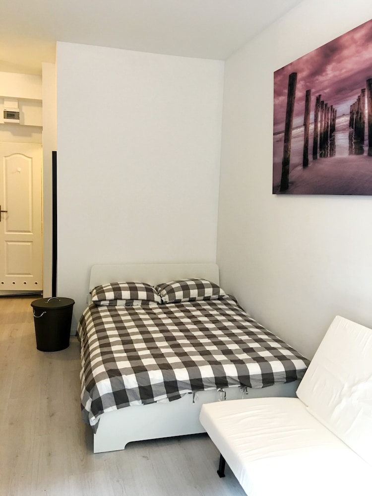 Apartment, 1 King Bed with Sofa bed photo 1