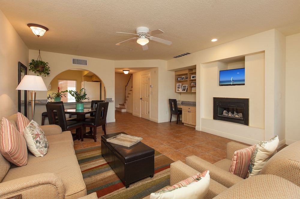 Royal Palm Two Bedroom Townhome photo 2