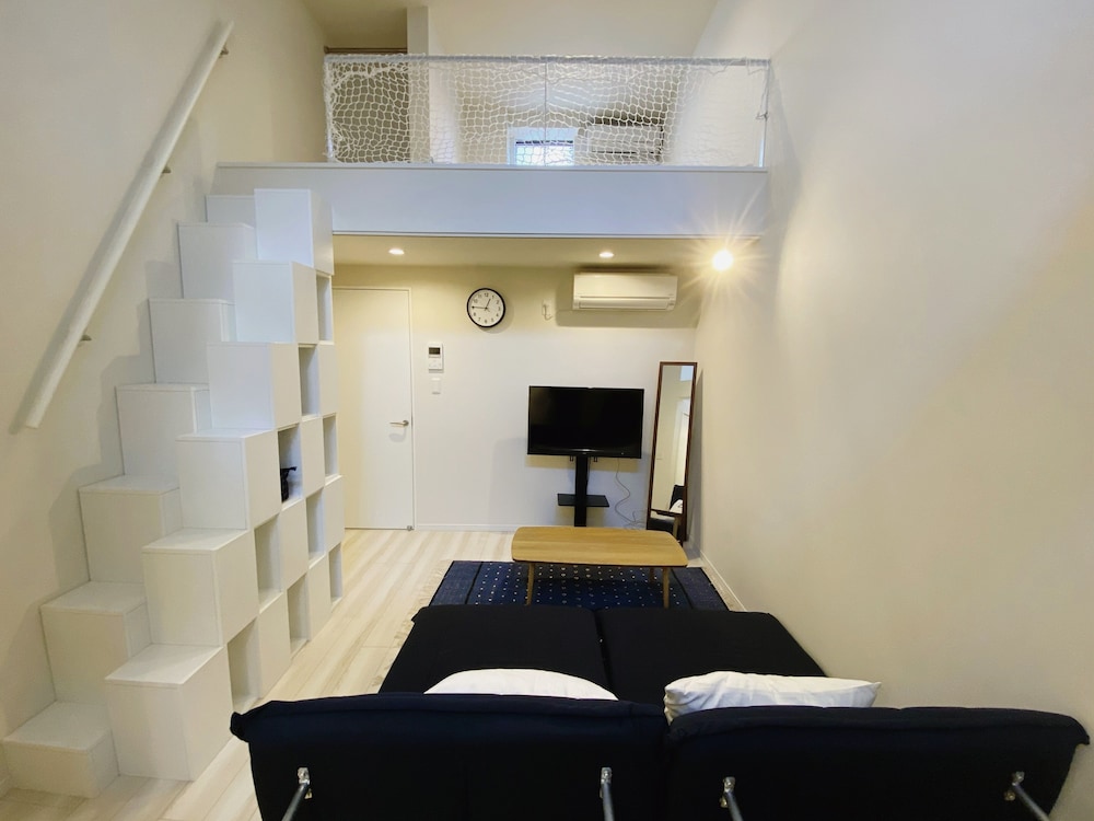 Apartment (B103) photo 1
